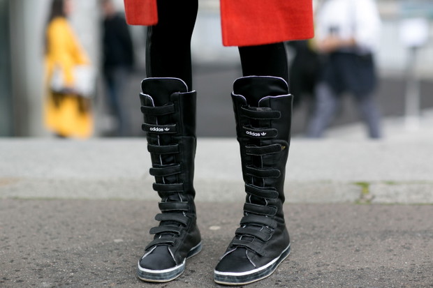 Street fashion: modelki off duty w Paryżu