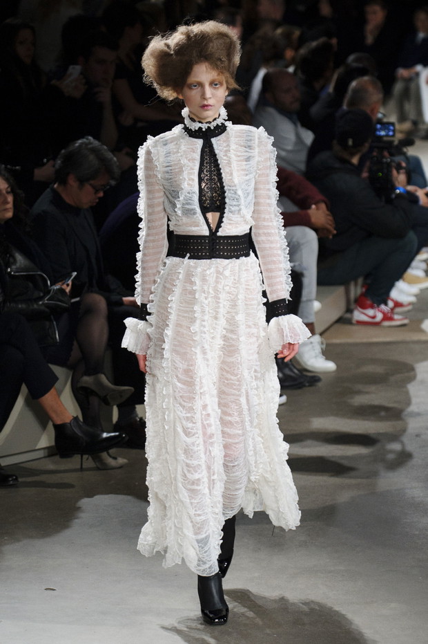 Alexander McQueen jesień-zima 2015/2016