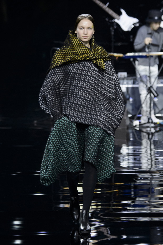 Issey Miyake jesień-zima 2015/2016