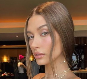 Hailey Bieber