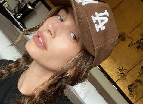 Hailey Bieber