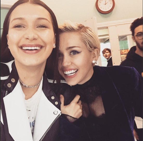 Bella Hadid i Miley Cyrus fot. instagram.com/bellahadid
