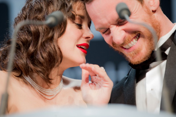 Gwiazdy i modelki na gali amfAR w Cannes 2015