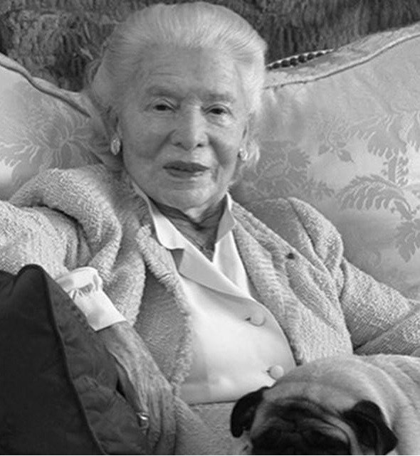 Madame Carven nie żyje
