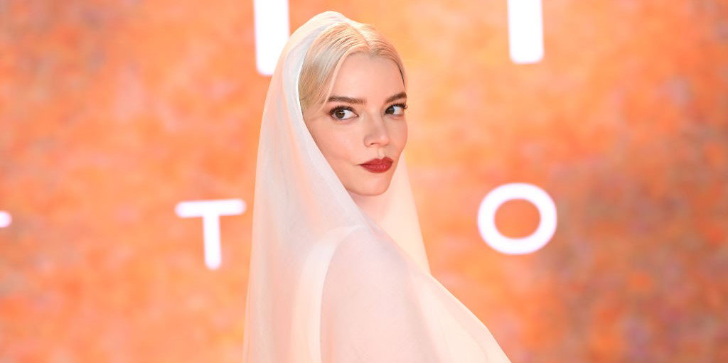 anya-taylor-joy-w-zaskakujacej-bialej-sukni-i-welonie-potwierdza-swoj-udzial-w-filmie-diuna-czesc-druga-ce99ec2