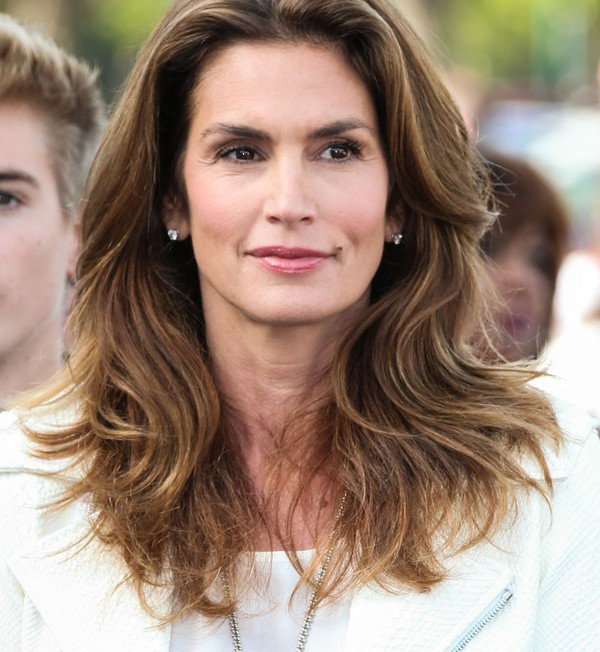 Cindy Crawford wyprodukuje serial o modelkach z lat 80.