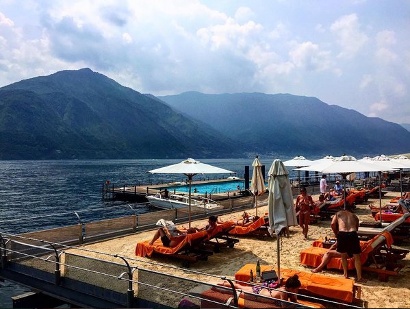 #pool - najpiękniejsze baseny na Instagramie, fot. Instagram/djrenatatinho_logic