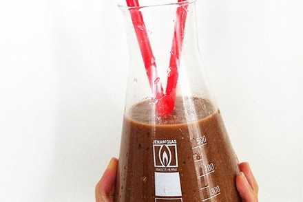 Smoothie dnia: czekoladowy koktajl z awokado