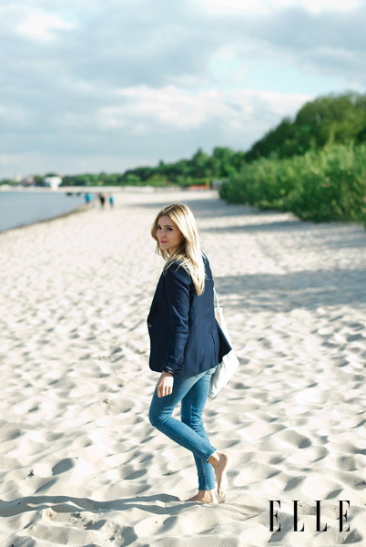Kasia Tusk na plaży między Sopotem a Gdynią Orłowo. fot. Irek Dorożański