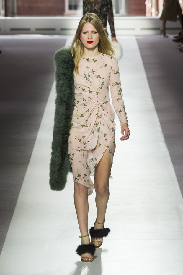 Topshop Unique wiosna-lato 2016
