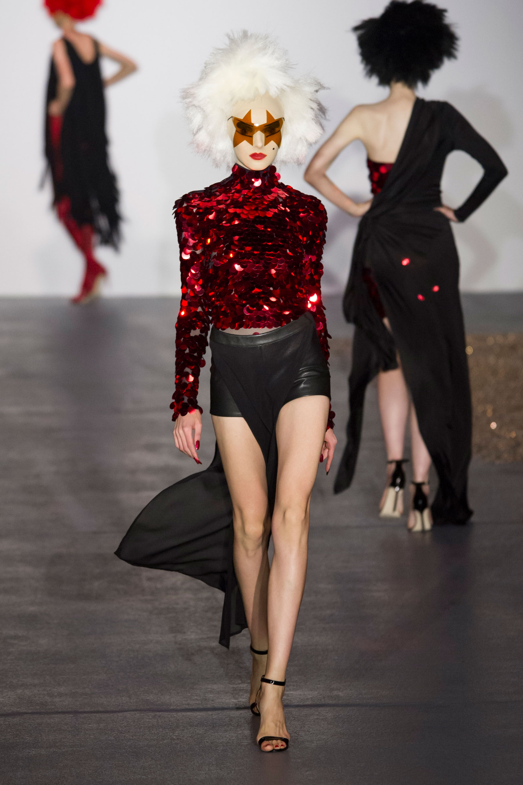 Gareth Pugh wiosna-lato 2016