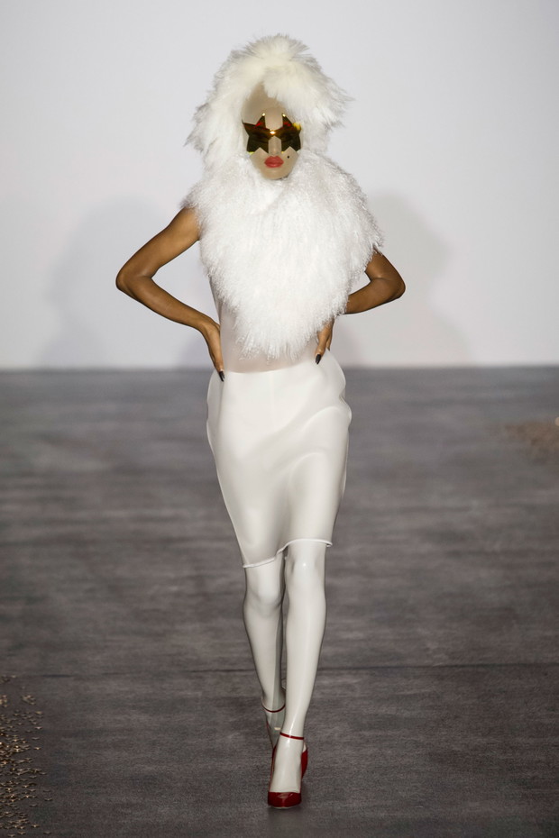 Gareth Pugh wiosna-lato 2016