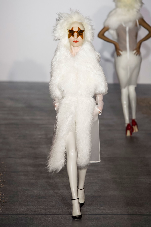 Gareth Pugh wiosna-lato 2016