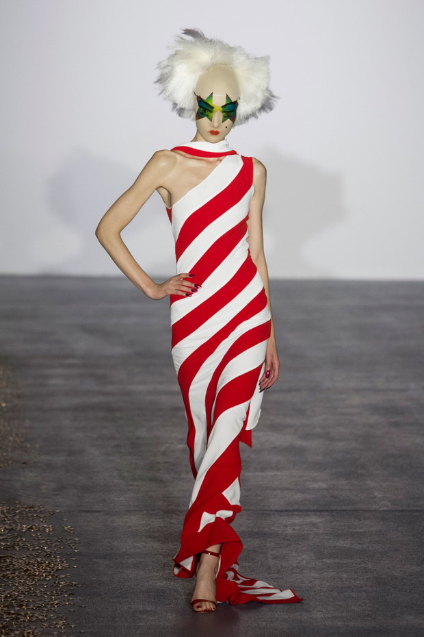 Gareth Pugh wiosna-lato 2016
