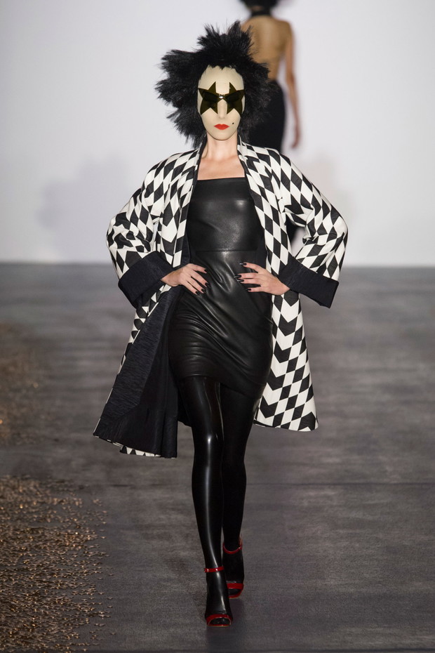 Gareth Pugh wiosna-lato 2016