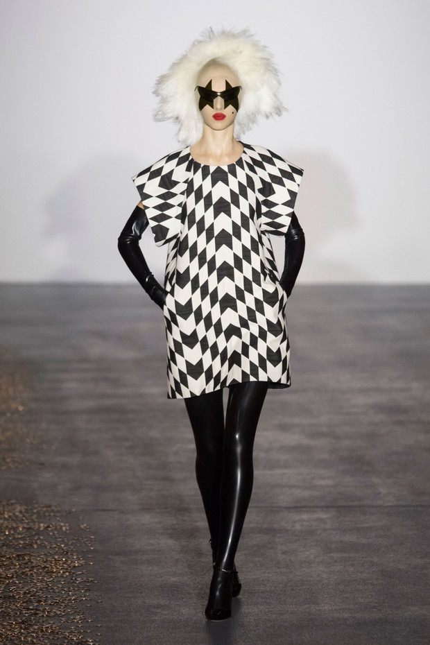 Gareth Pugh wiosna-lato 2016