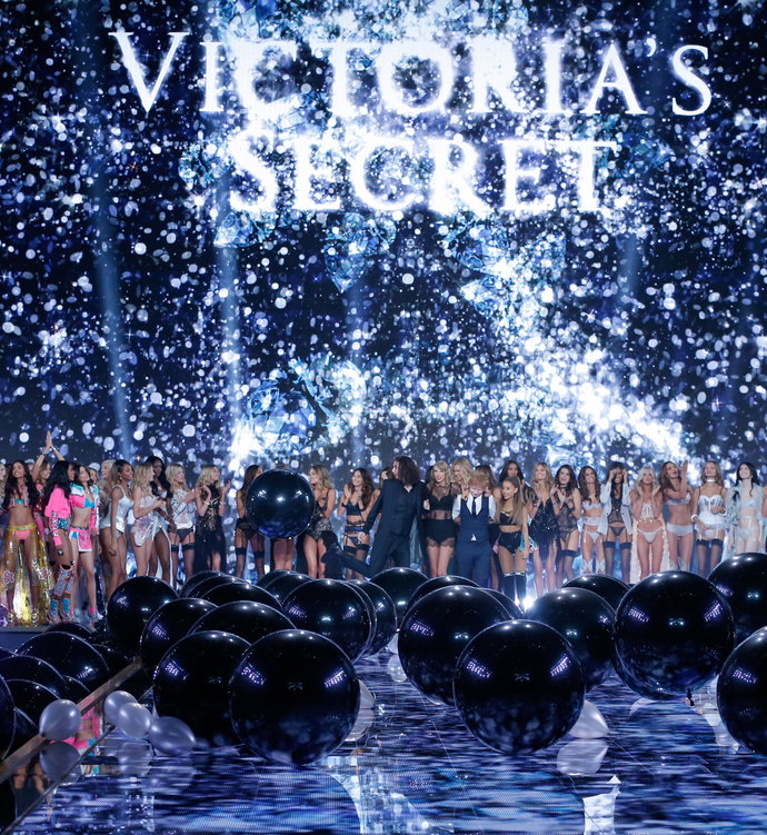 #WhatIsSexy według marki Victoria's Secret?