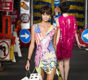 Moschino wiosna-lato 2016