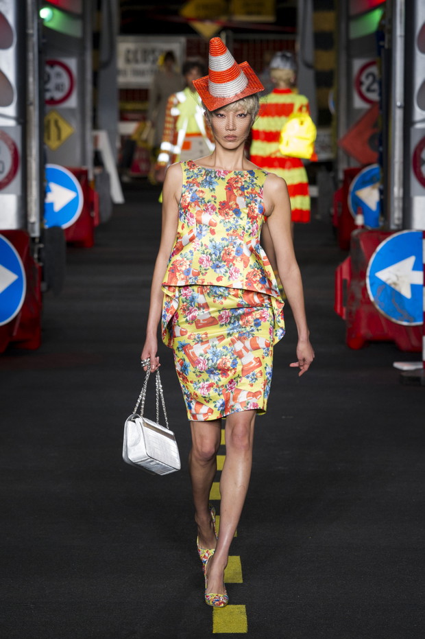 Moschino wiosna-lato 2016