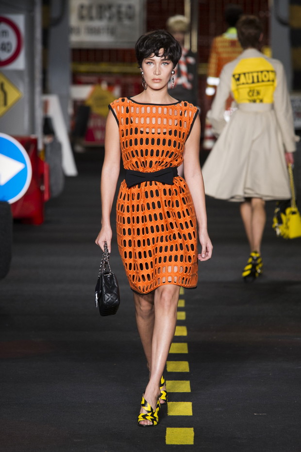 Moschino wiosna-lato 2016