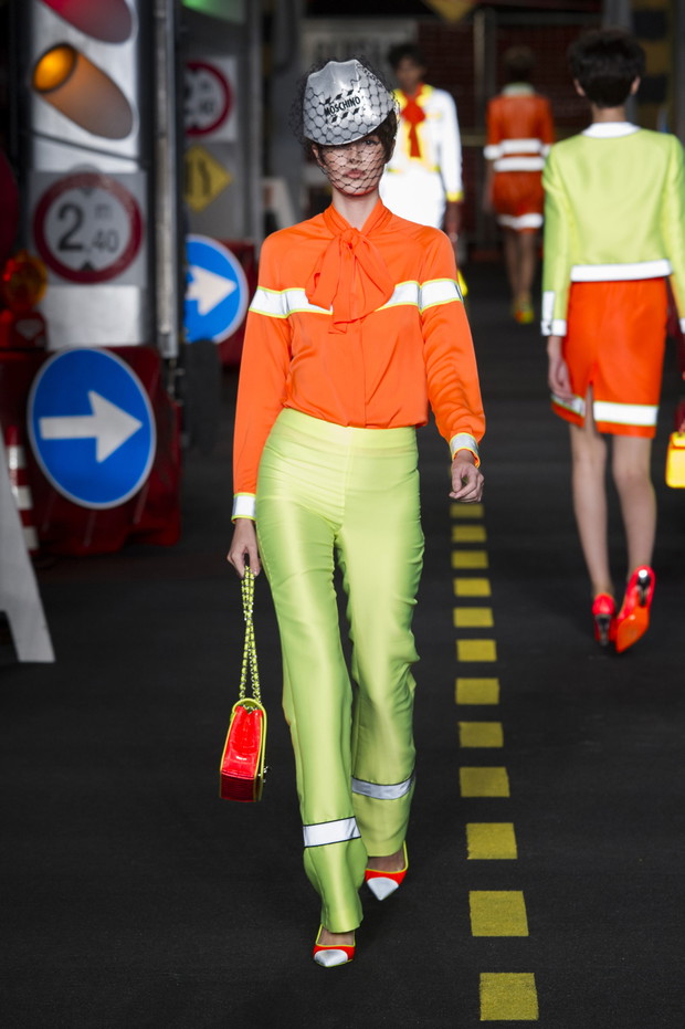 Moschino wiosna-lato 2016