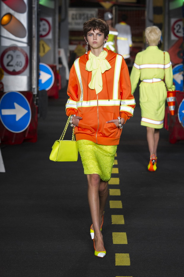 Moschino wiosna-lato 2016
