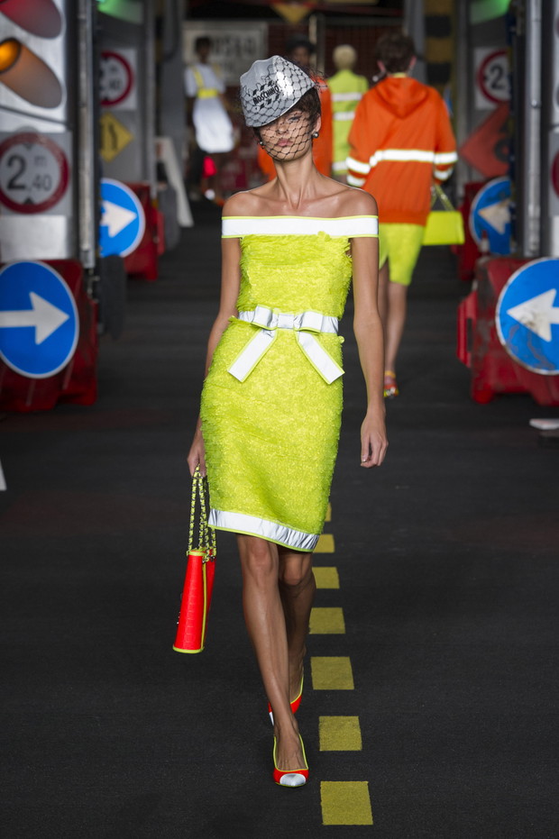 Moschino wiosna-lato 2016
