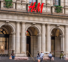 W tej sukience z H&M wyglądam jak "Daphne Bridgerton XXI wieku". Założę ją na wesele przyjaciółki