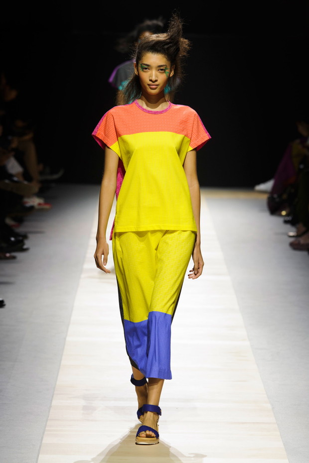 Issey Miyake wiosna-lato 2016
