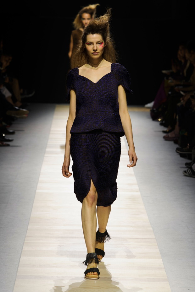 Issey Miyake wiosna-lato 2016