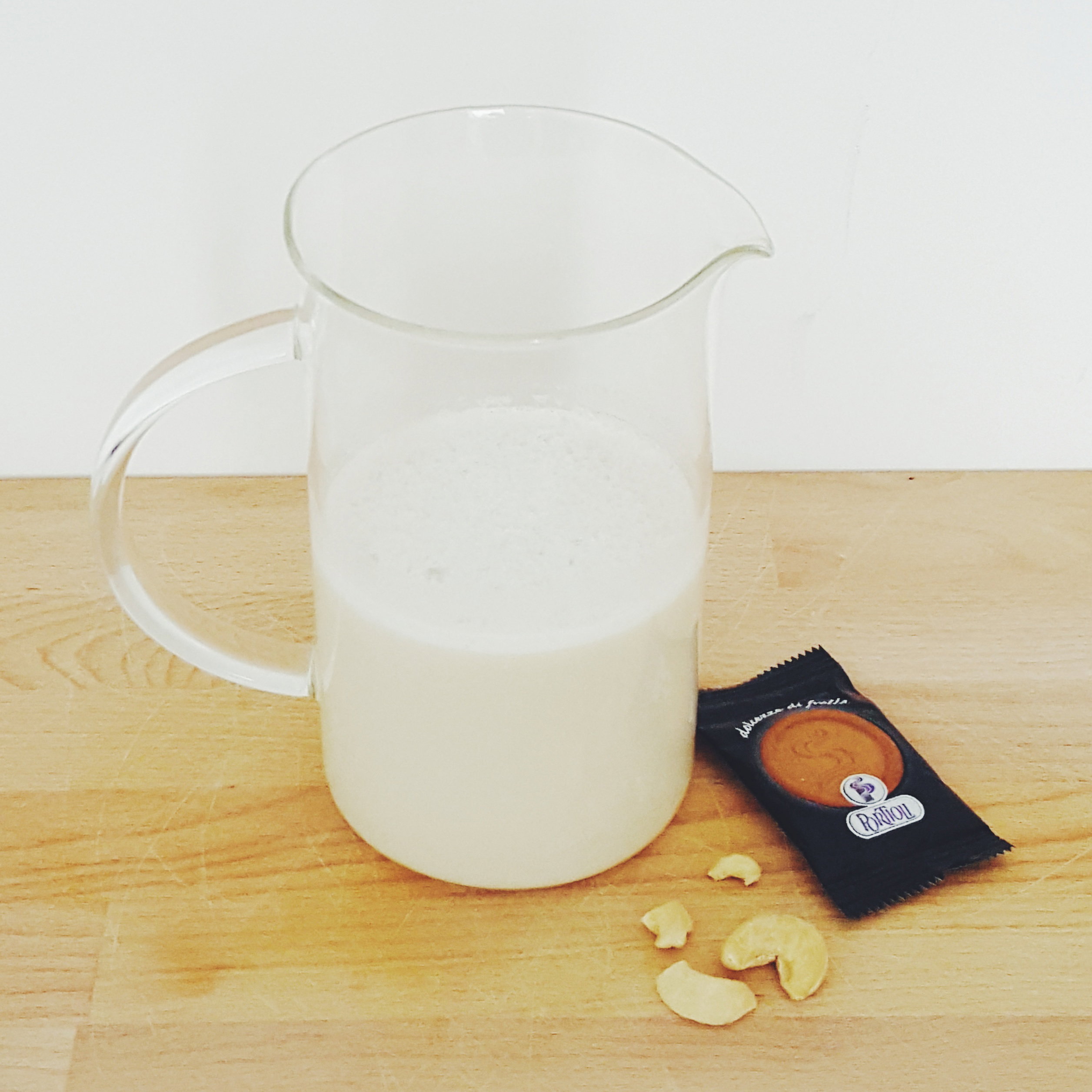 Smoothie dnia: mleko rumiankowe