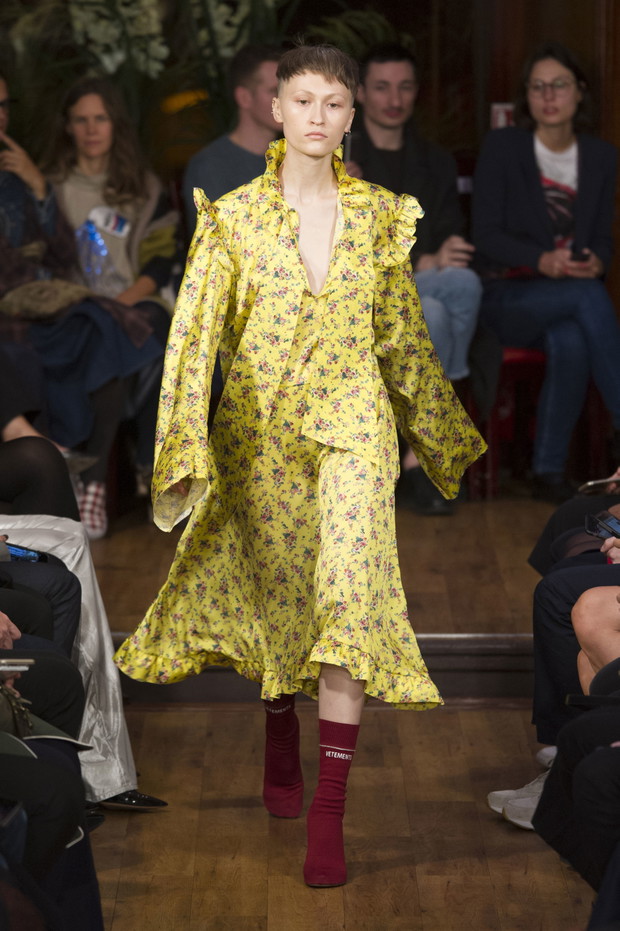 Vêtements wiosna-lato 2016