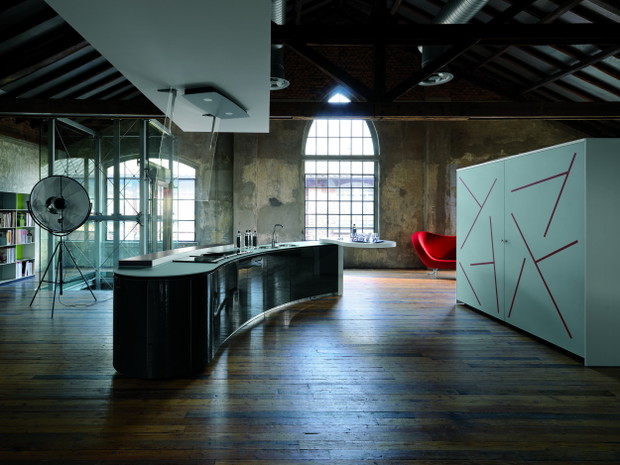 Loft - klimat fabryki we wnętrzu.