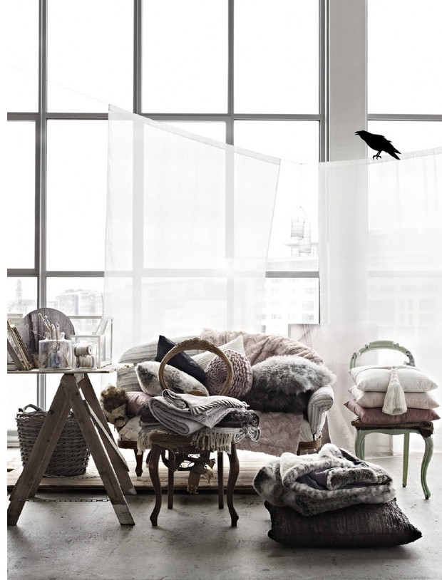 Loft - klimat fabryki we wnętrzu.