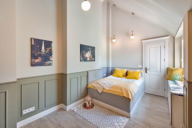 Wnętrze tygodnia: sopocki apartament pełen luksusu, szarości i bieli