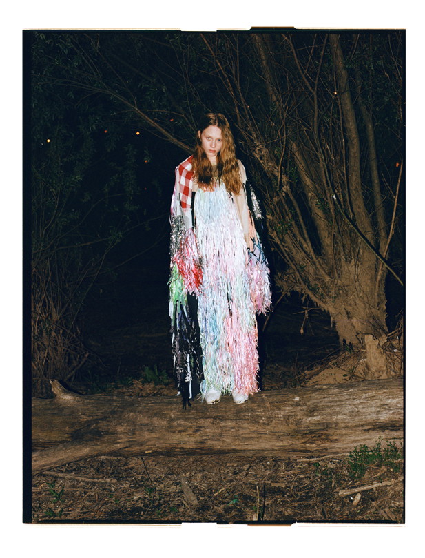 Bartek Wieczorek fotografuje kolekcję Domi Grzybek