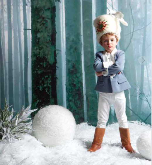 Baśniowy świąteczny lookbook marki Goodwill