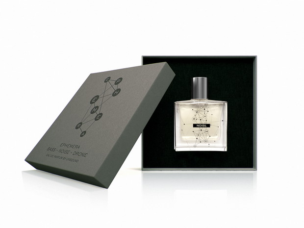 Perfumy Noise fot. mat. prasowe