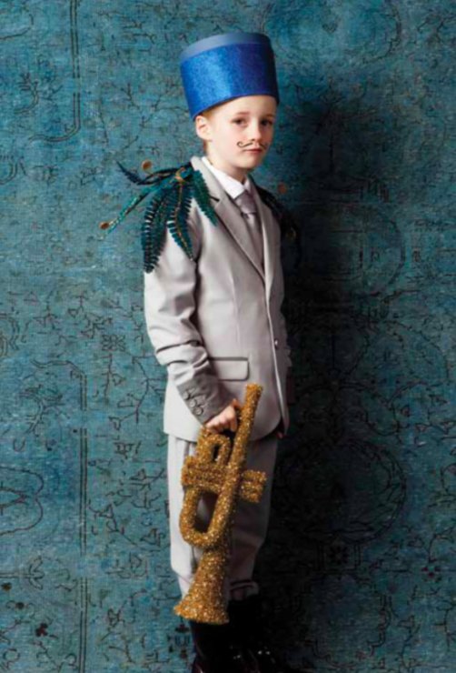 Baśniowy świąteczny lookbook marki Goodwill