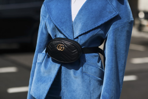 Buty, torebki, okulary przeciwsłoneczne, biżuteria, nakrycia głowy - street fashion na New York Fashion Week SS18