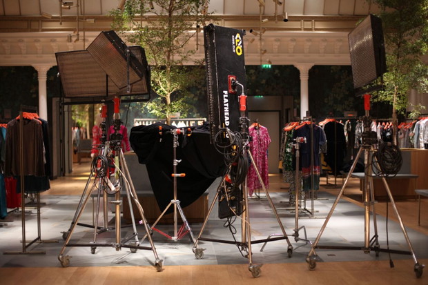 Film reklamowy 24 Sèvres – 'Where Fashion Comes to Life'