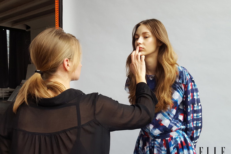 Backstage sesji okładkowej ELLE z Alą Sekułą!