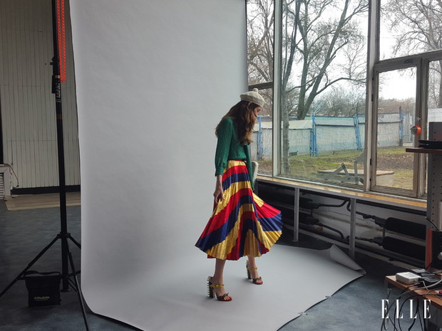 Backstage sesji okładkowej ELLE z Alą Sekułą!