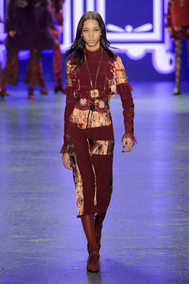 Anna Sui jesień-zima 2016/2017