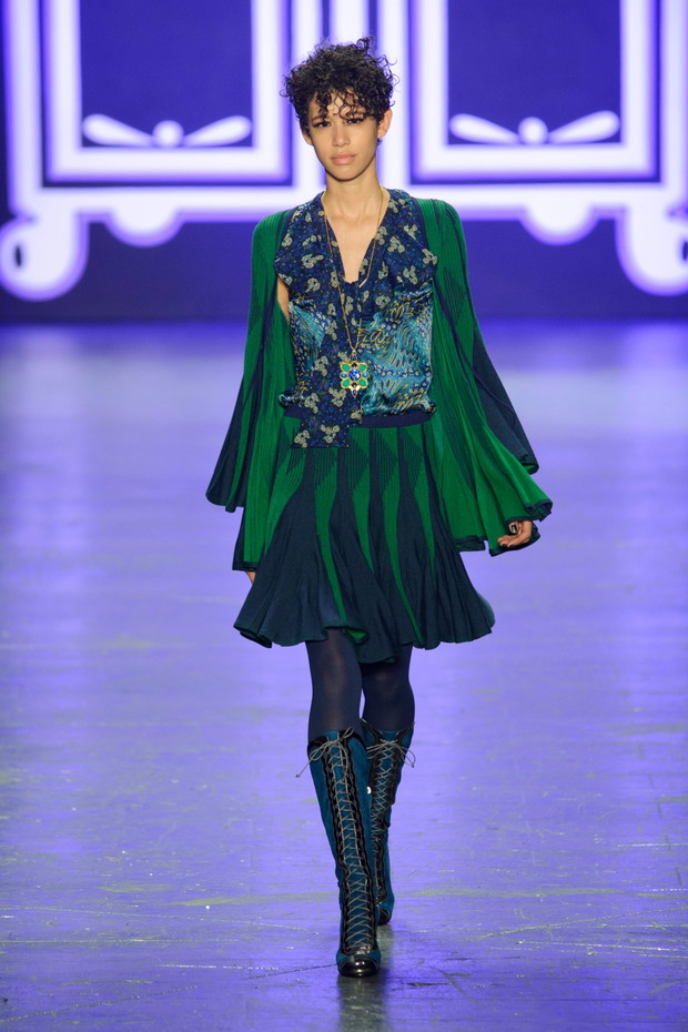 Anna Sui jesień-zima 2016/2017