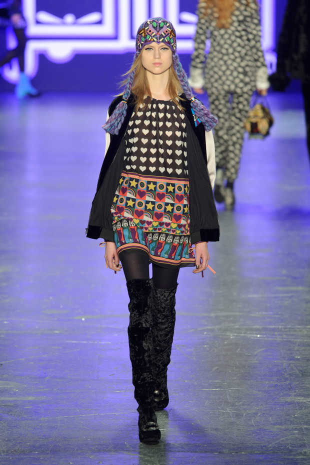 Anna Sui jesień-zima 2016/2017