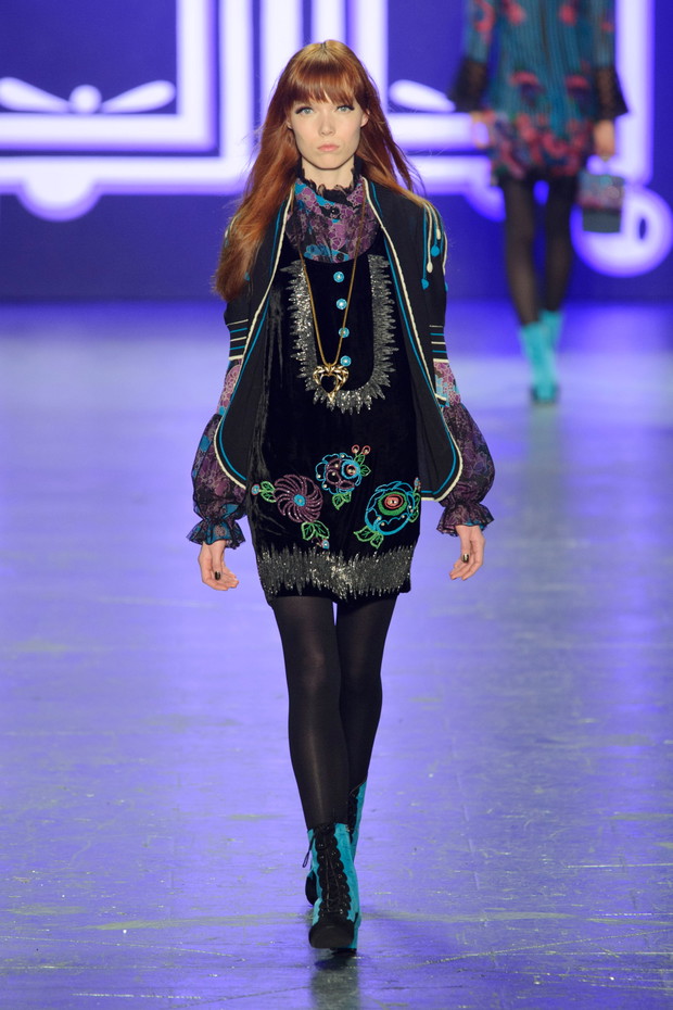 Anna Sui jesień-zima 2016/2017