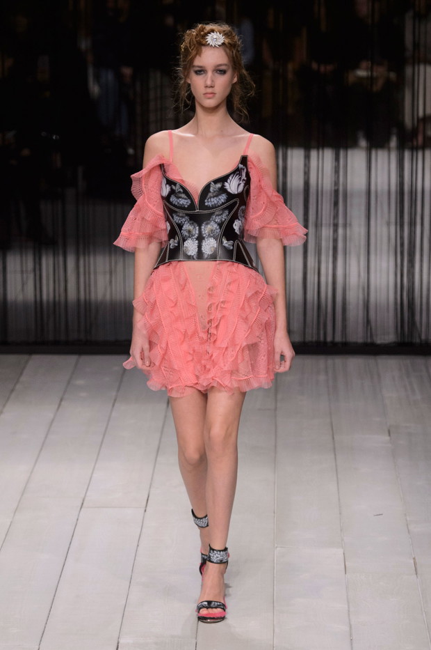 Alexander McQueen jesień-zima 2016/2017