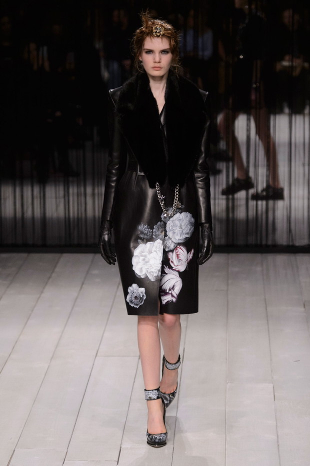 Alexander McQueen jesień-zima 2016/2017