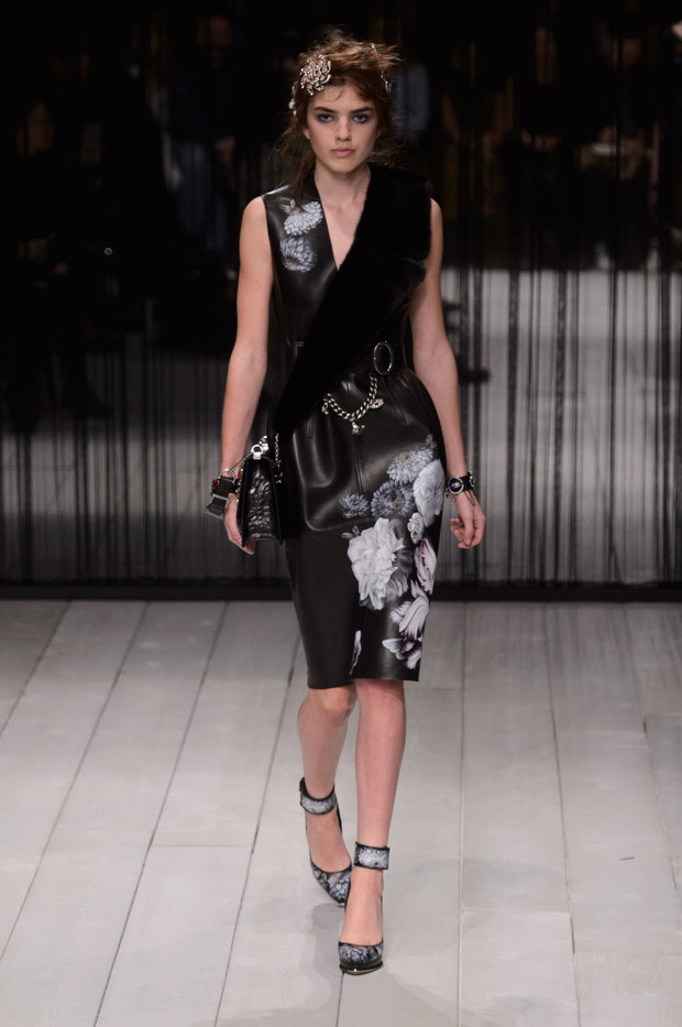 Alexander McQueen jesień-zima 2016/2017
